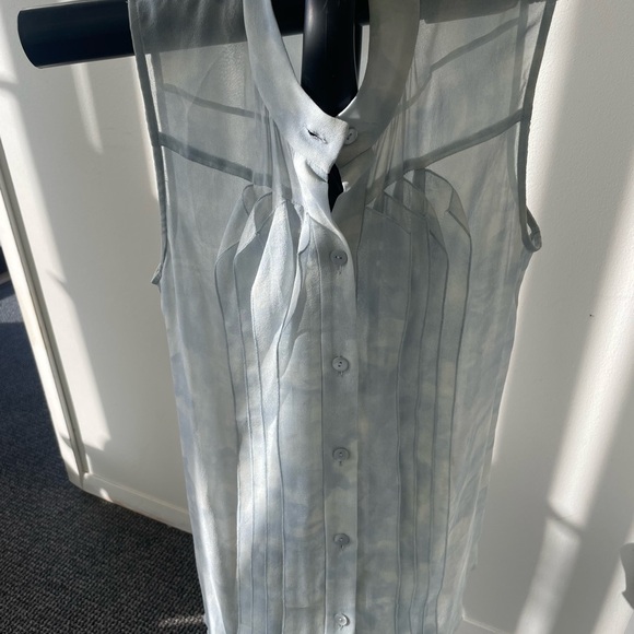 Theory silk blouse - Picture 3 of 3